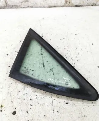 Volkswagen Touran III Front triangle window/glass 43R011582 E000199 DOT682M3240AS2