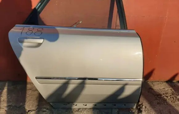 Audi A8 S8 D3 4E Rear door
