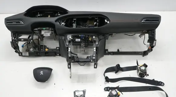 Peugeot 308 Dashboard OM98073376XJ