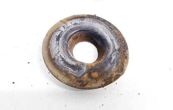 Skoda Octavia Mk2 (1Z) Front coil spring rubber mount