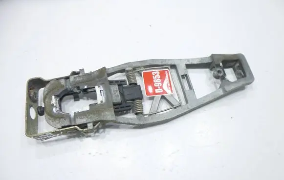 Volkswagen Touran II Front door exterior handle/bracket 1T0837885B 1T0839885A