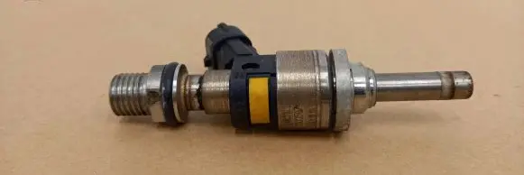 Porsche Cayenne (92A) Fuel injector 94811012871 103507511 1012430609