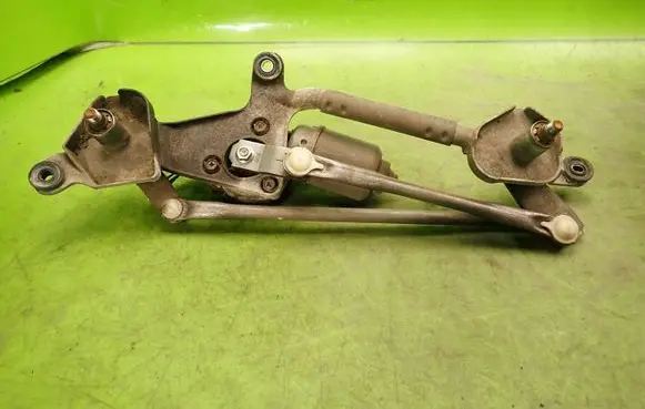 Suzuki SX4 Front wiper linkage and motor 3811079J00