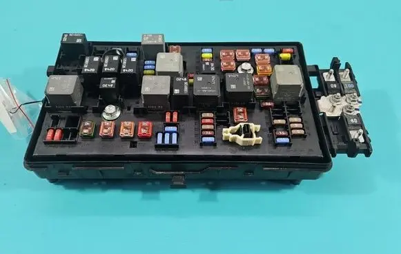 Opel Insignia A Central body control module 13345496 IMPRK1573782