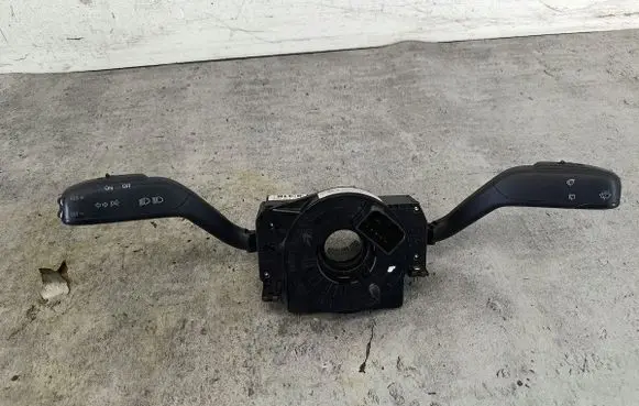 Seat Ibiza IV (6J,6P) Wiper turn signal indicator stalk/switch