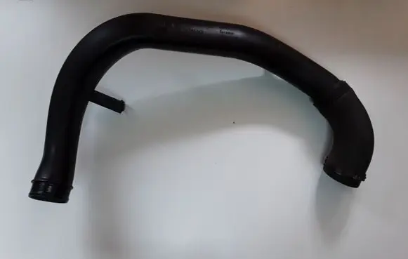 Volvo V70 Intercooler hose/pipe 31261343