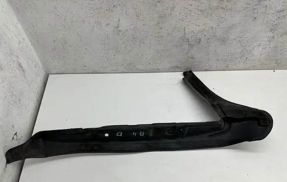 Audi A4 S4 B8 8K Fender end trim 8K0821112C