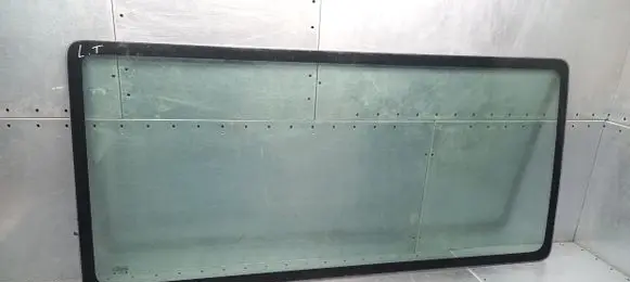 Volkswagen Transporter - Caravelle T4 Rear side window