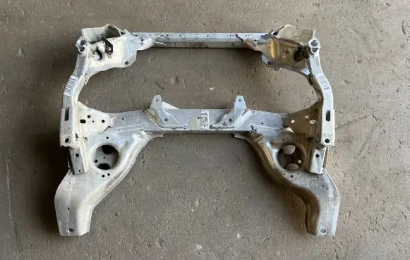 BMW 3 E90 E91 Front axle beam 6785639 31116785639