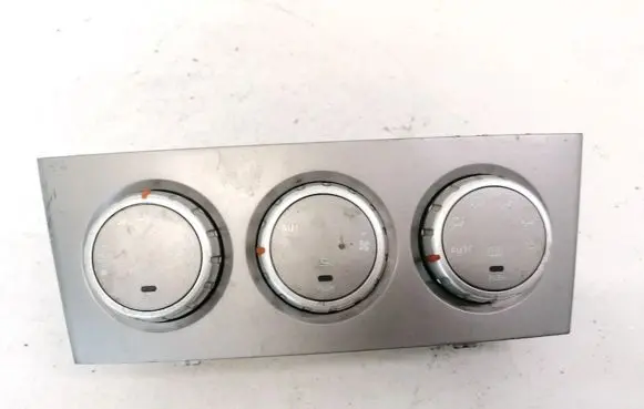 Subaru Forester SG Climate control unit 72311SA160 5037225170