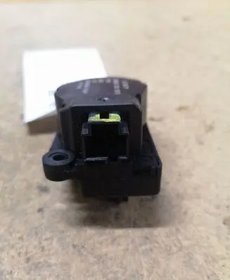 Citroen C5 Air flap motor/actuator 4PUH19E616AB