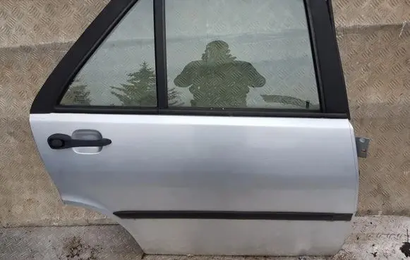 Fiat Tipo Rear door