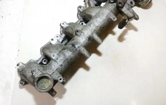 Nissan X-Trail T30 Intake manifold nl0789