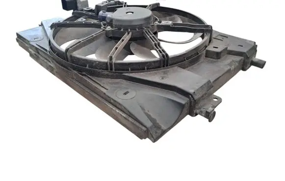 Renault Clio IV Electric radiator cooling fan 214818009R 8240636
