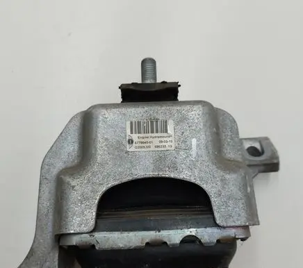 Mini Cooper Countryman R60 Engine mount bracket G2005000