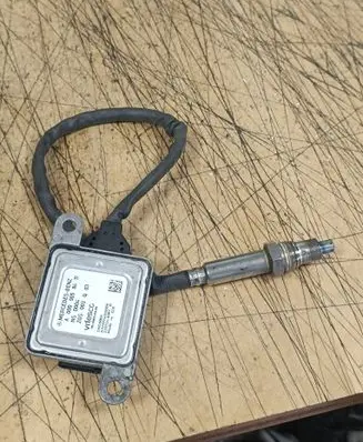 Mercedes-Benz V Class W447 Lambda probe sensor A0009058411