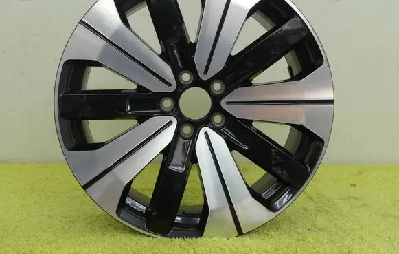 R19 alloy rim