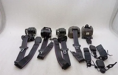 BMW M3 G80 Front seatbelt buckle 643670600