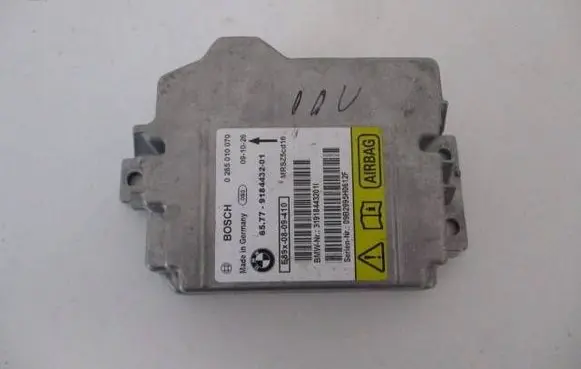 BMW 1 E81 E87 Airbag control unit/module 0285010070