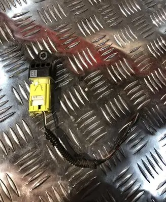 Lexus GS 250 350 300H 450H Airbag deployment crash/impact sensor 8983130050