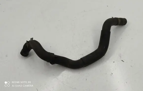 Subaru Legacy Engine coolant pipe/hose