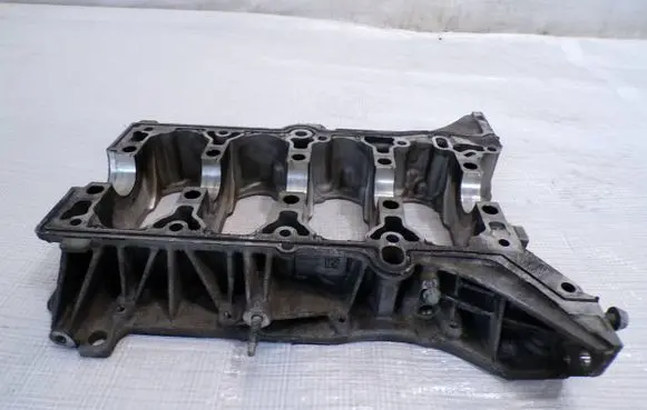 Opel Astra K Engine block 55569916GC