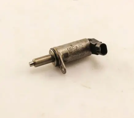 Audi A4 S4 B8 8K Camshaft vanos timing valve 06H103697A