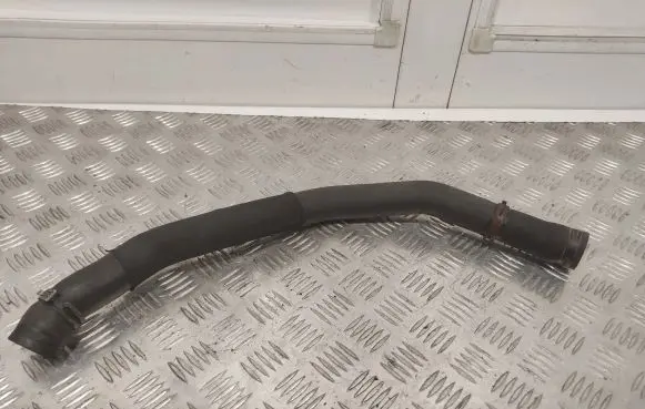 Mercedes-Benz B W245 Engine coolant pipe/hose