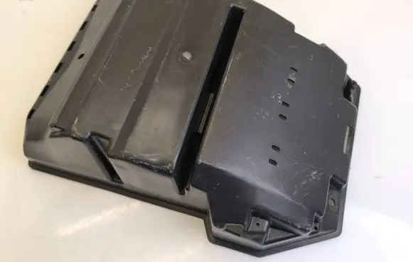 Audi A8 S8 D2 4D Fuse box cover 4D1937124