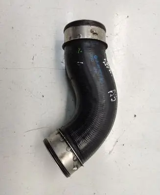 Intercooler hose/pipe