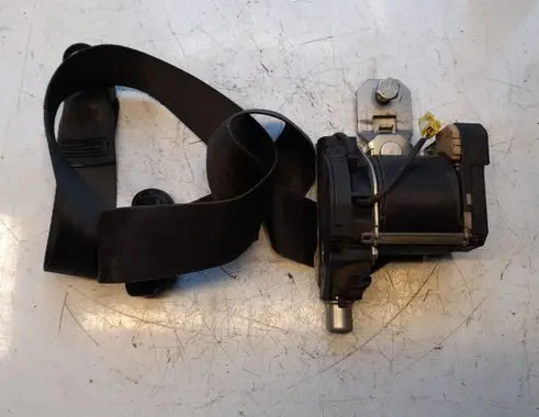Iveco Daily 4th gen Front seatbelt FRONTRIGHT 33017280A1