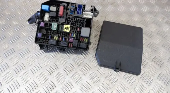 Fuse box set