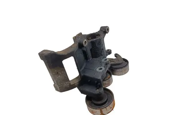 Toyota Land Cruiser (J120) Generator/alternator belt tensioner