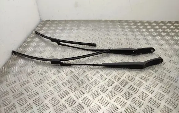 Volkswagen Tiguan Front wiper blade arm 5N1955410 5N1955409