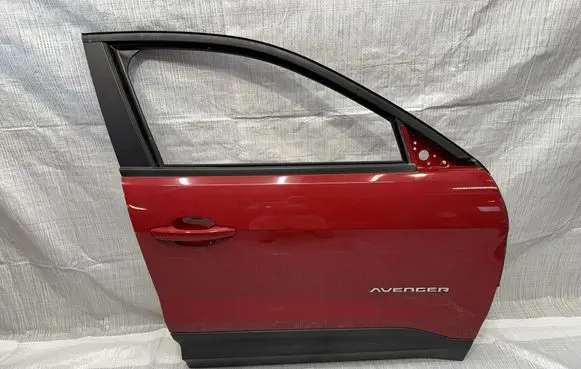 Jeep Avenger Front door