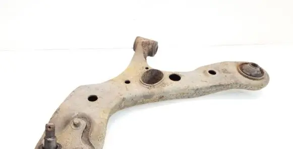 Toyota RAV 4 (XA30) Front lower control arm/wishbone