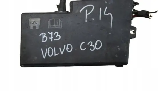 Volvo V50 Fuse module 8688040 518818000