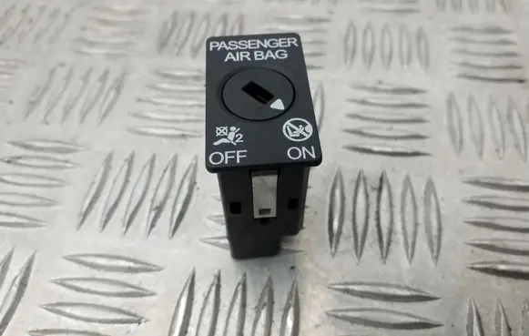 Volkswagen PASSAT B8 Passenger airbag on/off switch 5Q0919237