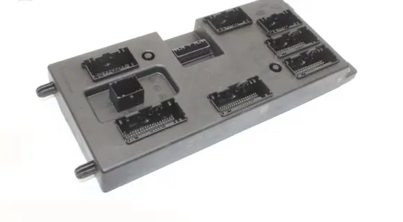Jaguar I-Pace Central body control module M8E214F041BA