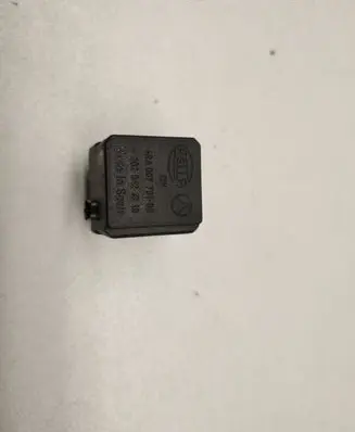 Mercedes-Benz CLS C219 Other relay A0025421319