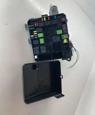 Peugeot 4007 Fuse box set PR06101000 PRO6102000