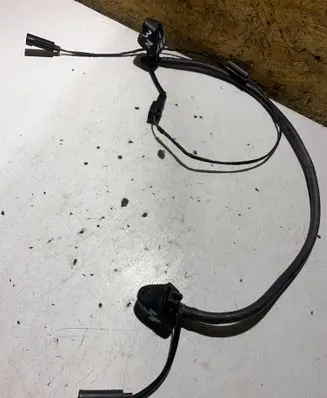 Windshield washer spray nozzle