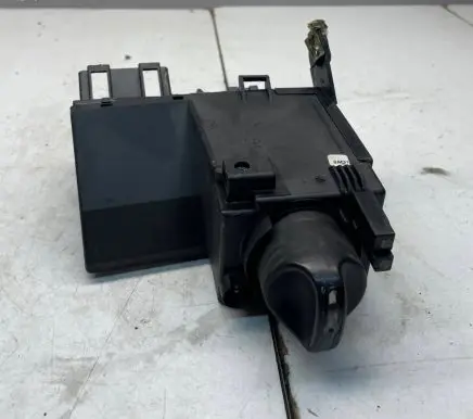 Mercedes-Benz E W211 Light switch A2105451404