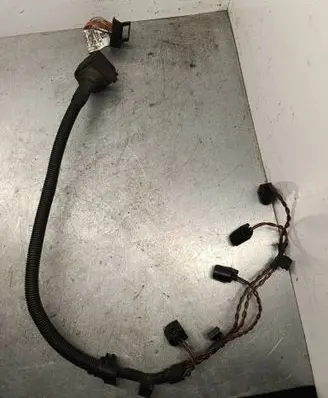 BMW 5 F10 F11 Fuel injector wires 782365005