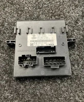 Audi Q7 4L Comfort/convenience module 4F0907279C