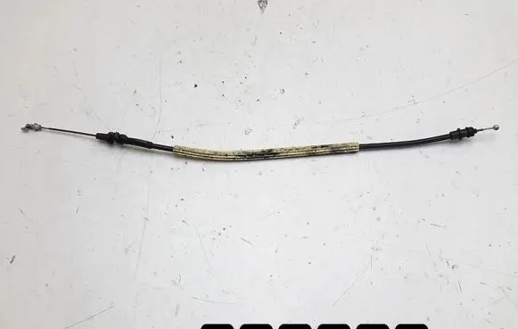 Volkswagen PASSAT B7 Rear door cable line 