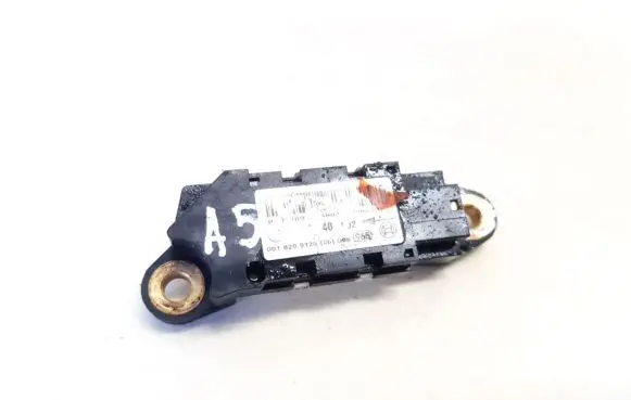 Mercedes-Benz C W203 Airbag deployment crash/impact sensor 0018209126