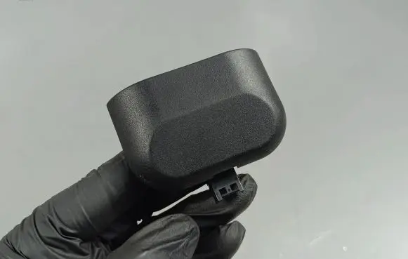 Maserati Quattroporte Windshield washer spray nozzle 