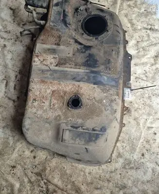 Peugeot 4007 Fuel tank 