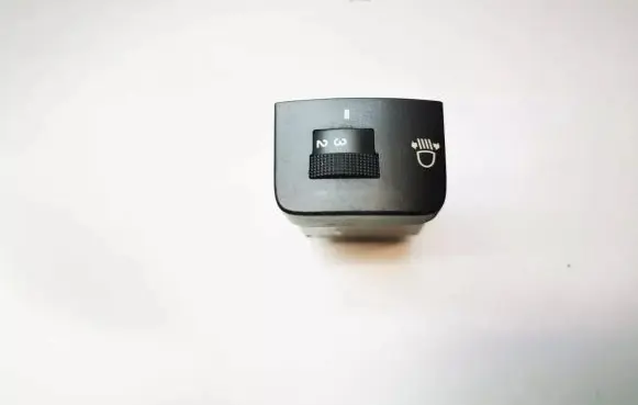 Hyundai Tucson JM Headlight level height control switch 937602E901